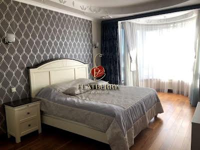 квартира за адресою Інститутська вул., 18а