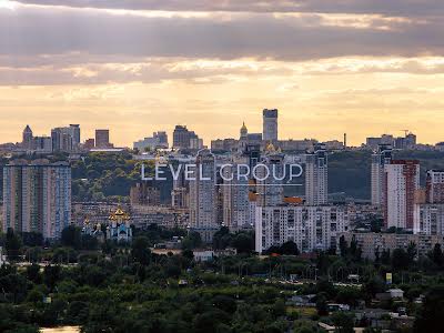 квартира по адресу Ревуцкого ул., 9