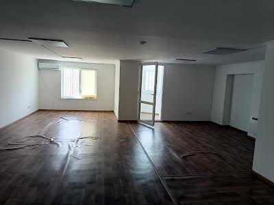 комерційна за адресою Петра Григоренка просп., 15