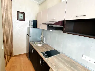 квартира за адресою Анни Ахматової вул., 16-Б