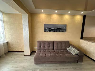 квартира за адресою Митрополита Василя Липківського вул. (Урицького), 37-Б