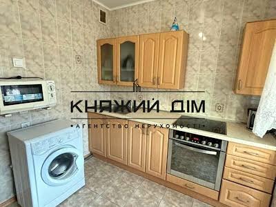квартира по адресу Соломии Крушельницкой ул., 3-А
