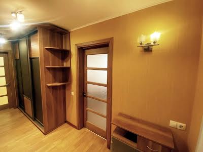 квартира по адресу Авиаконструктора Антонова ул., 8