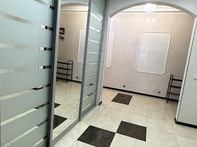 квартира за адресою Урлівська вул., 36