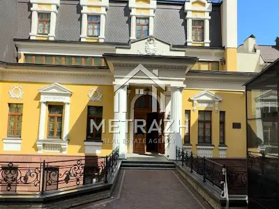 комерційна за адресою Київ, Володимирська вул., 49-А