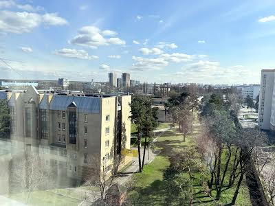 квартира за адресою Василя Іваниса вул. (Миколи Матеюка), 5