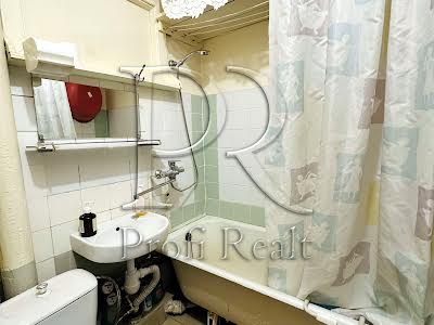 квартира за адресою Братиславська вул., 4