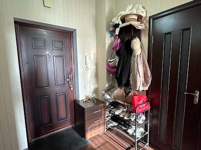 квартира за адресою Регенераторна вул., 1