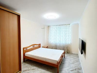 квартира по адресу Академика Глушкова просп., 101