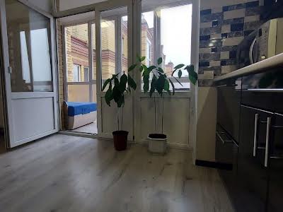 квартира за адресою Дем'яна Попова вул., 26