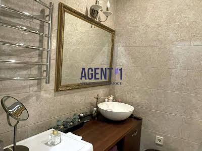 квартира по адресу Боголюбова ул., 7
