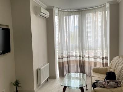 квартира за адресою Київ, Драгоманова вул., 2