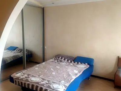 квартира за адресою Київ, Симиренка вул., 20