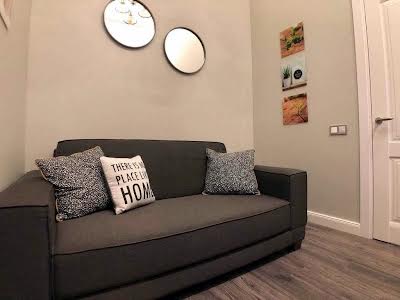квартира за адресою Шота Руставелі вул., 24