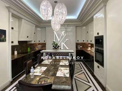 квартира за адресою Михайла Грушевського вул., 9-А