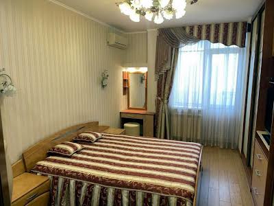 квартира за адресою Макіївська вул., 8