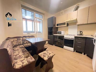 квартира за адресою Боголюбова вул., 33