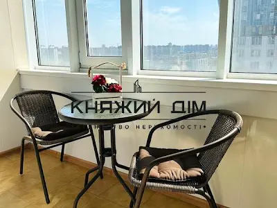 квартира за адресою Дніпровська набережна вул., 1-А
