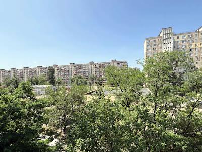квартира за адресою Зої Гайдай вул., 9-А