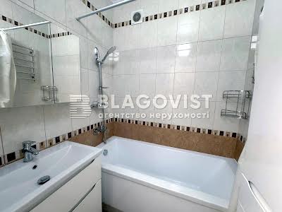 квартира за адресою Старонаводницька вул., 4-Б