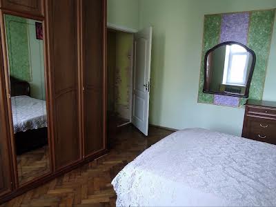 квартира по адресу Лисенка ул., 4