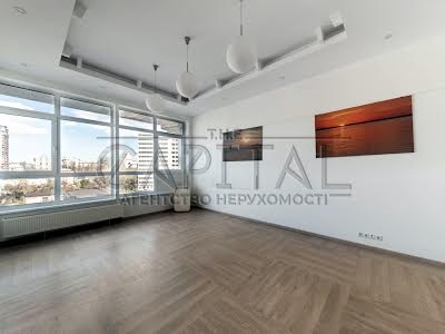 коммерческая по адресу Кловский спуск, 7
