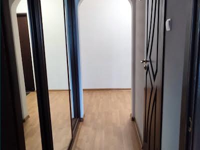 квартира за адресою Драгоманова вул., 8-Б
