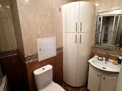 квартира по адресу Ивана Пулюя ул., 1