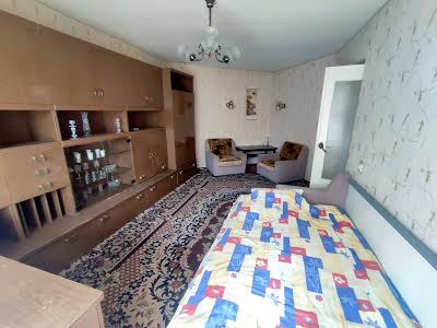 квартира за адресою Леоніда Первомайського вул., 5а