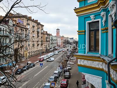 коммерческая по адресу Киев, Владимирская ул., 4