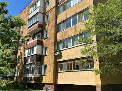 квартира за адресою Славутич, Добрининський квартал, 5