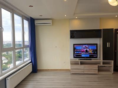 квартира за адресою Петропавлівська вул., 40