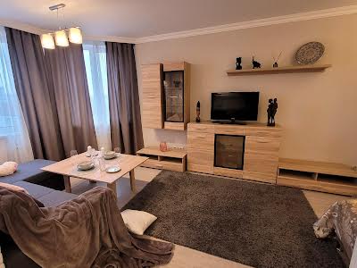 квартира за адресою Голосіївський просп. (40-річчя Жовтня), 95-А