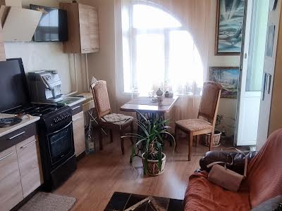 квартира за адресою Черкаська вул., 16