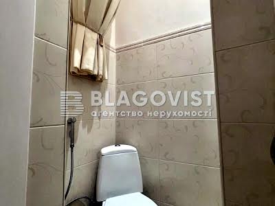 квартира за адресою Шота Руставелі вул., 32