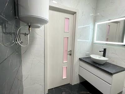 квартира за адресою Борткевича вул., 7