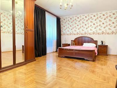 квартира по адресу Богатырская ул., 18А