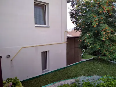 будинок за адресою Листопадна вул., 1а