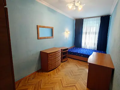 квартира за адресою Будівельників вул., 12