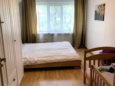 квартира по адресу Киев, Пражская, 8