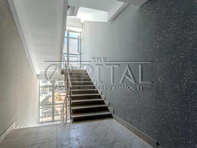 квартира за адресою Богатирська вул., 32