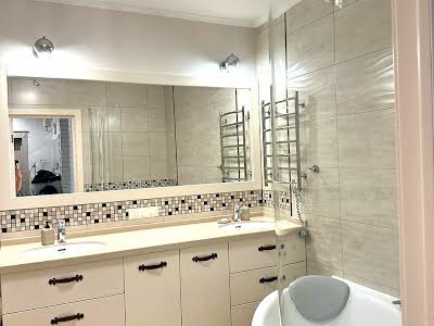 квартира за адресою Коломийський пров., 17/31а