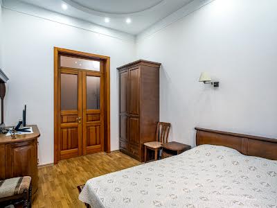 квартира за адресою Київ, Хрещатик, 15