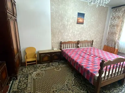 квартира за адресою Милославська вул., 25