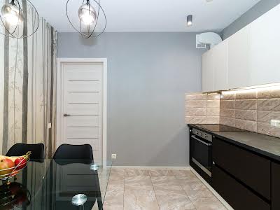 квартира за адресою Берковецька вул., 6А