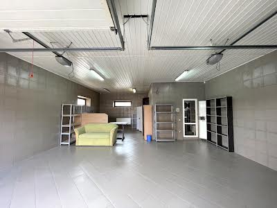 будинок за адресою Центральна вул., 65