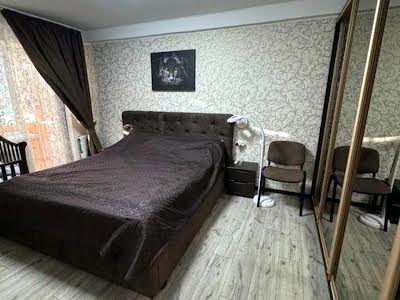 квартира за адресою Будівельників вул., 12-Б