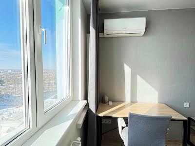 квартира по адресу Академика Глушкова просп., 42