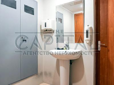 комерційна за адресою Тараса Шевченка бульв., 33