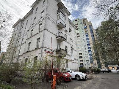 комерційна за адресою Панаса Мирного вул., 1